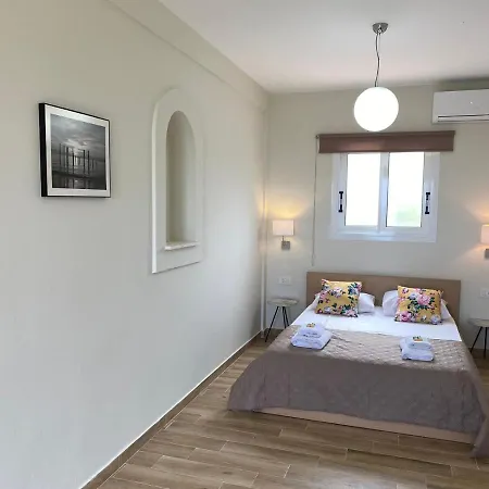 Porto Giardino * Кипсели