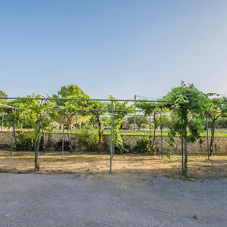 Porto Giardino * Kypseli