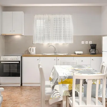 Porto Giardino * Kypseli