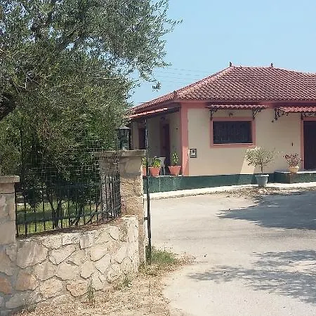Porto Giardino Apartment Kypseli