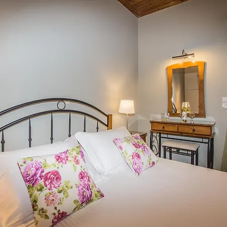 Porto Giardino * Kypseli