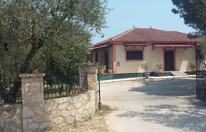 Porto Giardino Lägenhet Kypseli