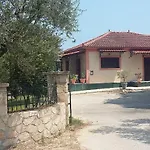 Porto Giardino Apartamento Kypseli